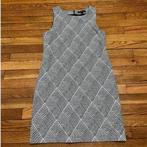 Sleeveless Black and White Patterned Sheath Dress